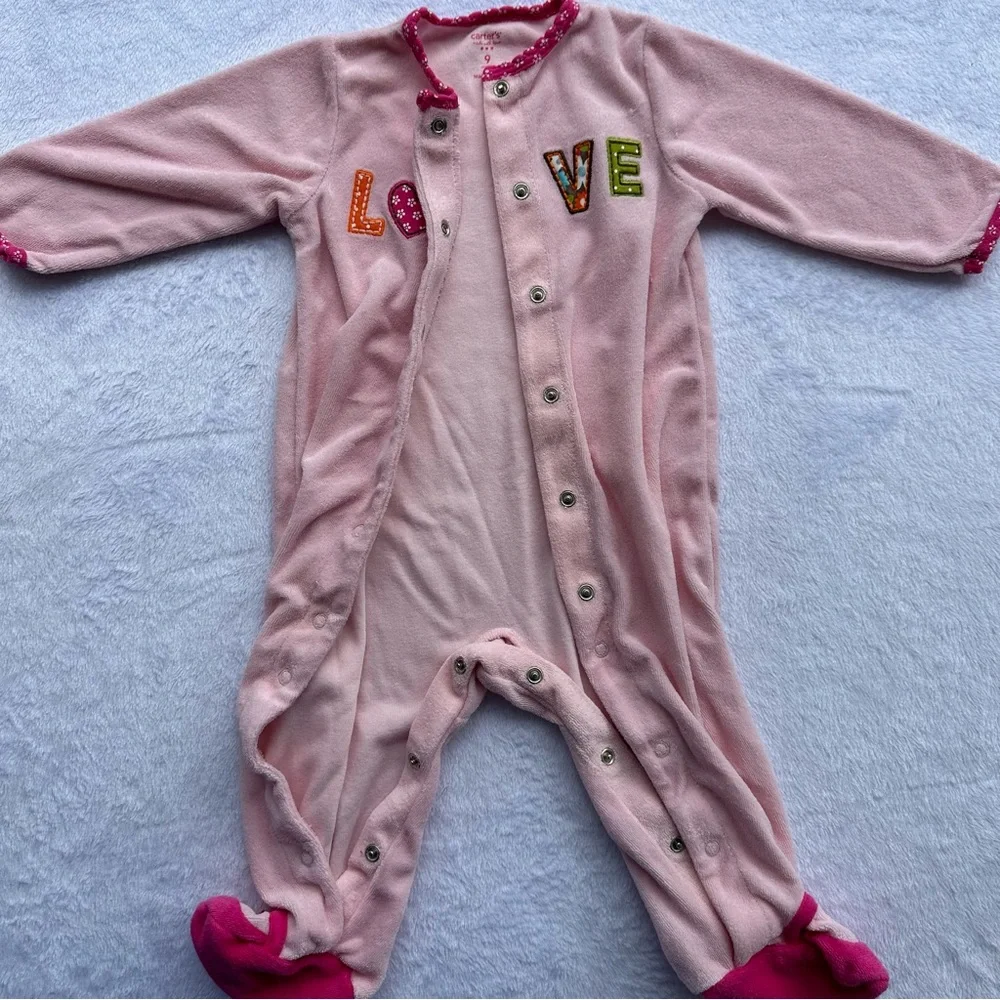 Carter’s Love Terrycloth Footed One Piece Pajamas in Light Pink - Size 9 Months